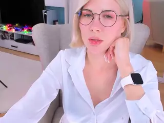 sleepy_moon's Live Sex Cam Show