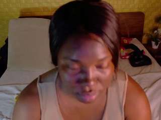 Live cam show with Naomhy