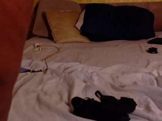 Live cam show with Naomhy