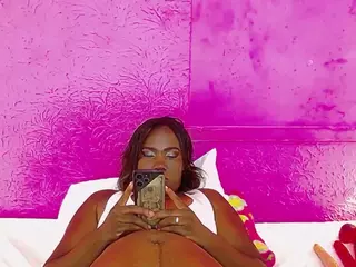 Naomhy's Live Sex Cam Show