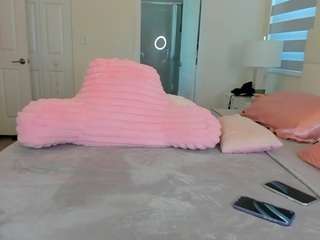 Live webcam model bbygirlzoe on Soda Cams