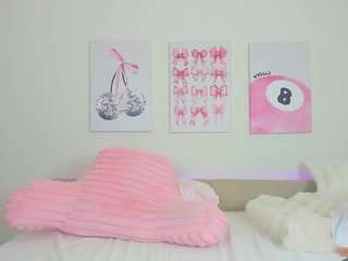 bbygirlzoe Live Webcam on CamSoda