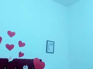  conniee-manuela chat room