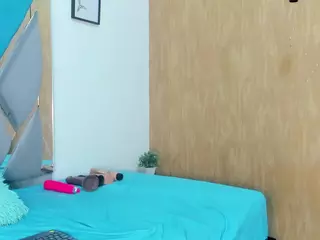 Conniee Manuela's Live Sex Cam Show