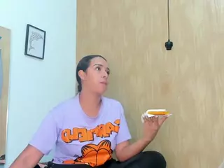 Conniee Manuela's Live Sex Cam Show