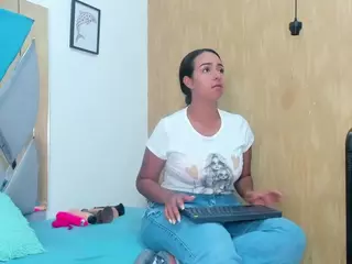 Conniee Manuela's Live Sex Cam Show