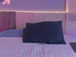 samantacruz's CamSoda show and profile