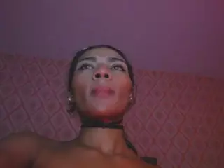 lilithsavett's Live Sex Cam Show