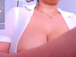 Wandaxs69 live webcam show