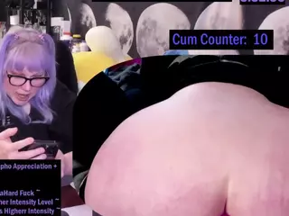 doomednympho's Live Sex Cam Show