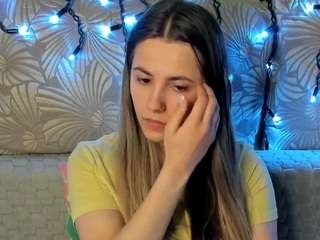 maggiecake's CamSoda show and profile