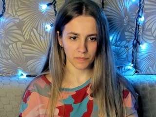 maggiecake's CamSoda show and profile