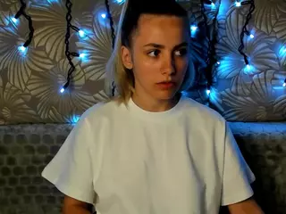 MaggieCake's Live Sex Cam Show