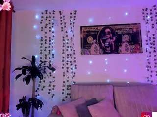 liz-martins, female webcam model,  years old, on live webcam