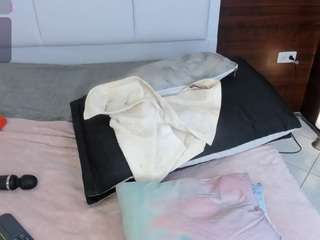 Anny-1 live webcam show