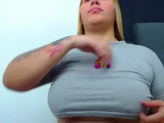 hanna-sweethot's Live Sex Cam Show