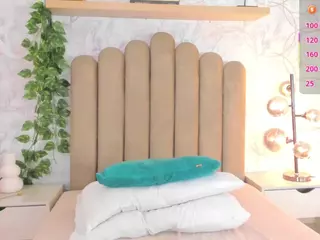 roma-love's Live Sex Cam Show