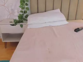 roma-love's Live Sex Cam Show