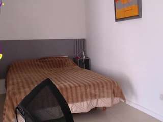 eva-noir Raven hair live webcam