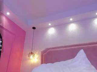 zlatna webcam model