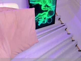 victoriavx Live Webcam on CamSoda