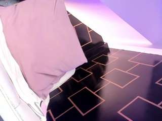 victoriavx Live Webcam on CamSoda