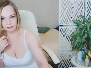Tilly's Live Sex Cam Show