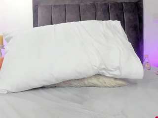 helen-moorex live cam profile