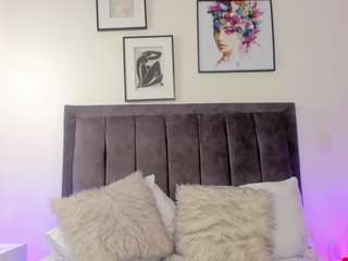 helen-moorex Live Webcam on CamSoda