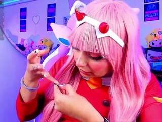 MARCELINE live webcam show