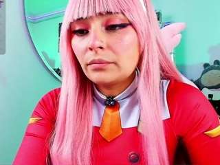 MARCELINE live webcam show