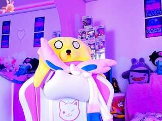 MARCELINE live cam preview