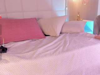 leoniewinters Live Webcam on CamSoda