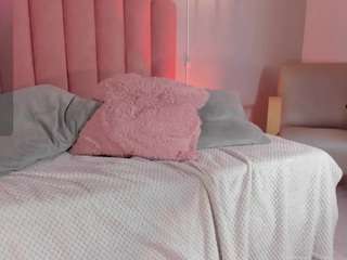  leoniewinters chat room