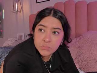  leoniewinters chat room