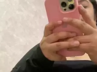 leoniewinters's Live Sex Cam Show