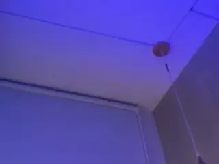 leoniewinters's Live Sex Cam Show