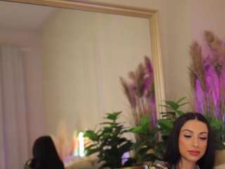 anaisbloom myfreecams