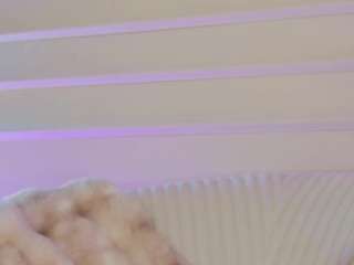 le modèle anaisbloom est en webcam porno dans un show sur le site camsoda, il possède les tags suivants: ass,squirter,asshole,orgasm,pussy,sex-toys,sexy,shaved-pussy,skinny,solo,strip,lush,tattoos,tease,teen (18+),thong,tittyfuck,toys,wet,young-adult