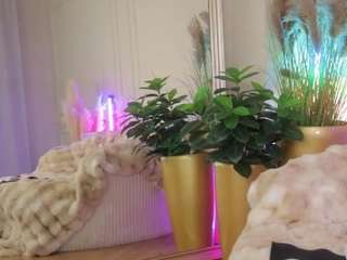 anaisbloom webcam