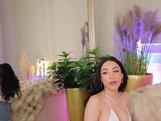 このモデルは現在ライブ中です。 anaisbloom