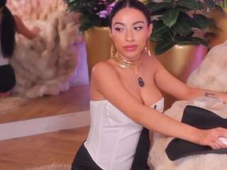 anaisbloom Live Webcam on CamSoda