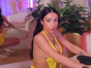 anaisbloom live webcam show