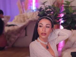 anaisbloom live cam