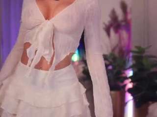 anaisbloom live cam