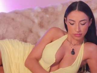 anaisbloom myfreecams