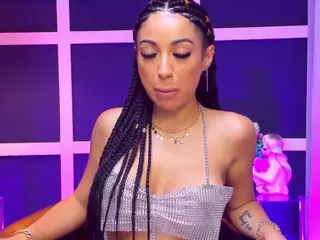 AnaisBloom's Live Sex Cam Show