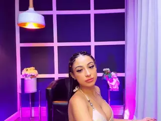 AnaisBloom's Live Sex Cam Show