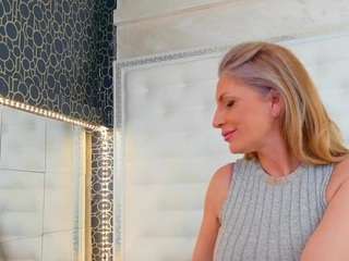 le modèle karissia est en webcam porno dans un show sur le site camsoda, il possède les tags suivants: amateur,public,toys,tittyfuck,tease,tattoos,striptease,strip,squirting,spank,smoking socially,anal,pussy,sexcam,middle-aged,dirty-talk,ass,asshole,mature,dildo-or-vibrator