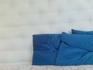 karissia's CamSoda show and profile